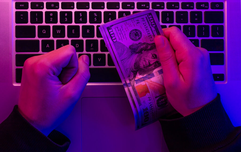How to Avoid Scams While Making Quick Money
